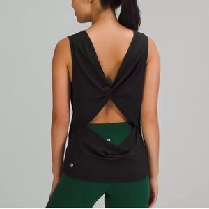 Lululemon Nulu back twist yoga tank NWT